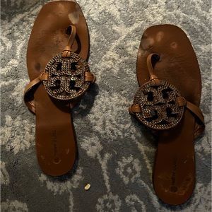 Tory Burch Leather a sandal Sz. 9